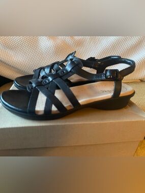 Clarks Loomis Katey Black Leather Sandal 8.5  wide ultimate comfort collection